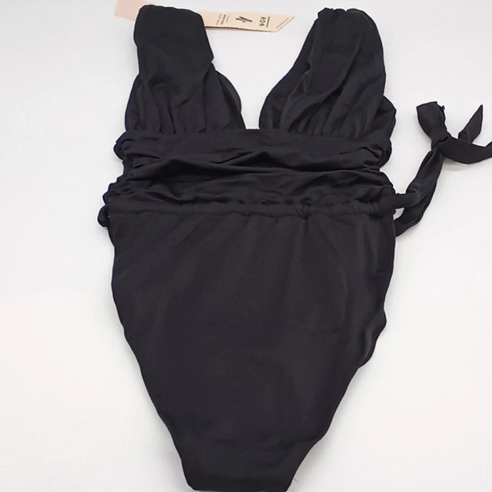 Free People We Are HAH Cut to the Chase Bodysuit Noir Black S